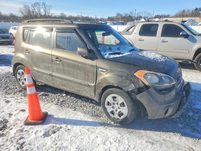 Photo 4 from auction – 2013 KIA SOUL with VIN KNDJT2A54D7528929