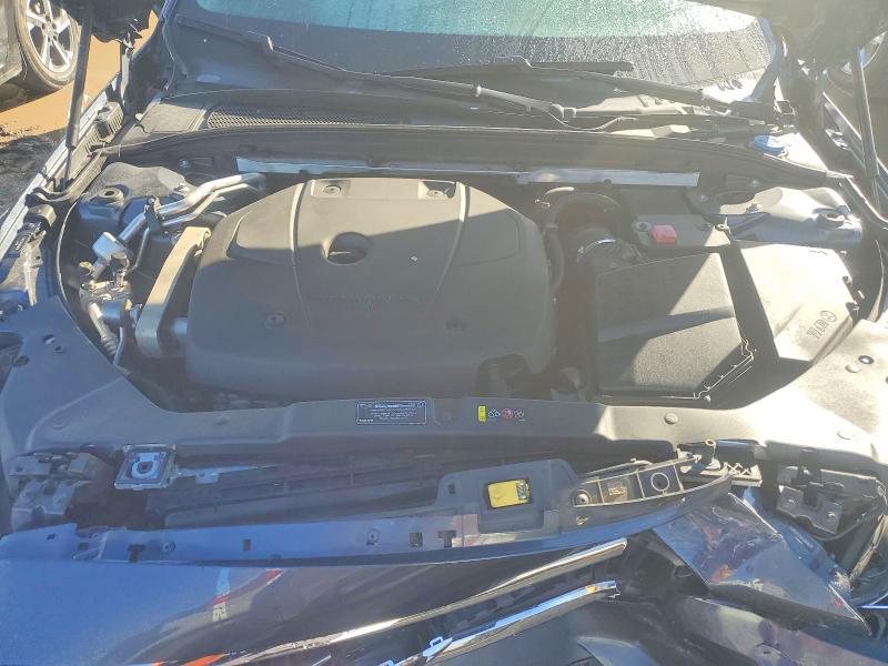 Photo 11 from auction – 2019 VOLVO S60 with VIN 7JR102FK0KG009639
