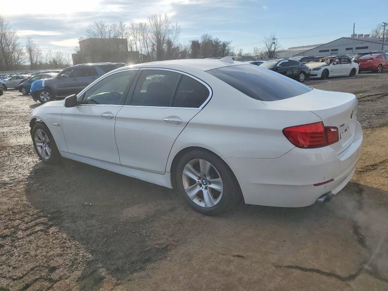 Photo 2 from auction – 2013 BMW 528 XI with VIN WBAXH5C50DDW14716