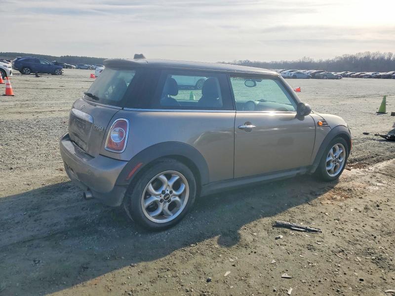 Photo 3 from auction – 2012 MINI COOPER with VIN WMWSU3C56CT259629