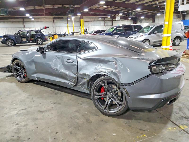 Photo 2 from auction – 2021 CHEVROLET CAMARO with VIN 1G1FE1R77M0104128