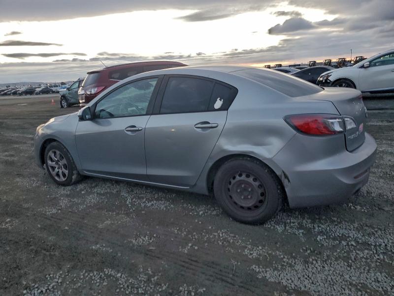 Photo 2 from auction – 2013 MAZDA MAZDA 3 with VIN JM1BL1U87D1702502
