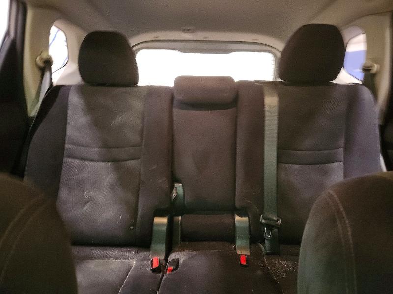Photo 10 from auction – 2015 NISSAN ROGUE S with VIN 5N1AT2MVXFC818352
