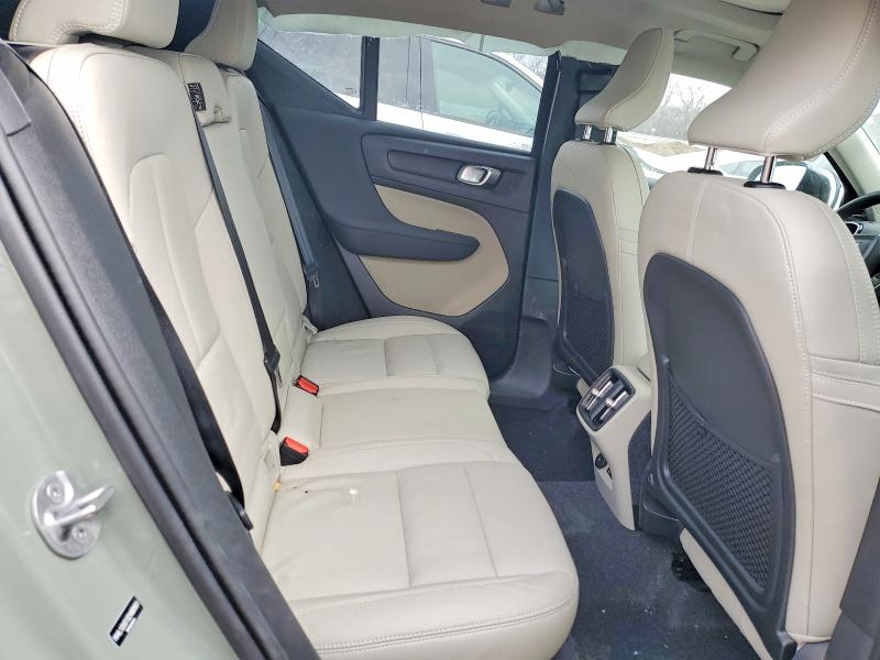 Photo 11 from auction – 2025 VOLVO XC40 PLUS with VIN YV4L12UC1S2483951