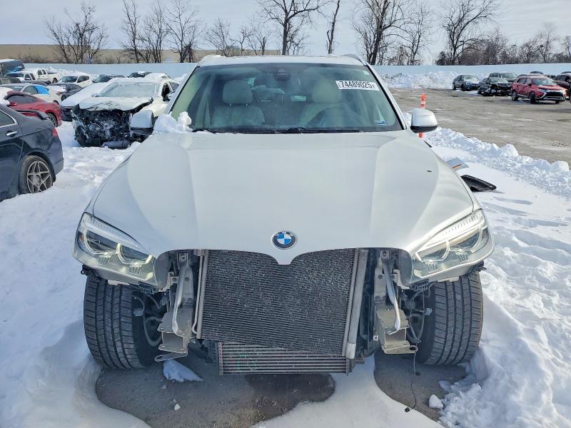 Foto 5 de la subasta – 2014 BMW X5 con VIN 5UXKR0C59E0H19309