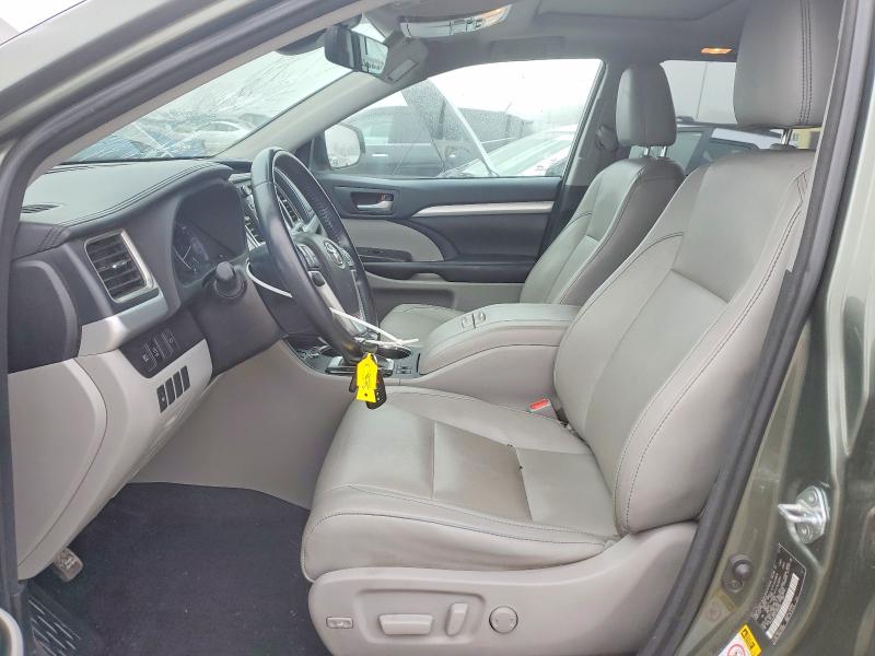 Photo 7 from auction – 2018 TOYOTA HIGHLANDER with VIN 5TDJZRFH2JS897381