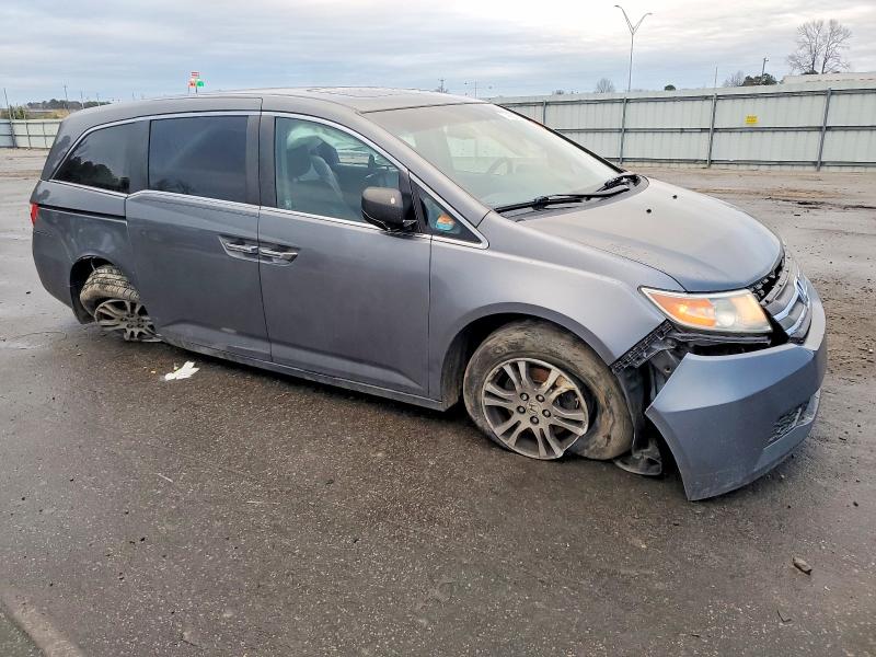 Photo 4 from auction – 2011 HONDA ODYSSEY with VIN 5FNRL5H64BB096319