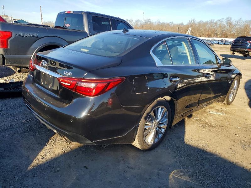 Photo 3 from auction – 2018 INFINITI Q50 LUXE with VIN JN1EV7AR0JM443274