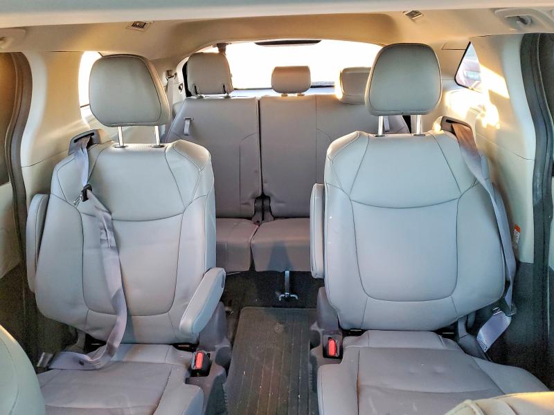 Photo 10 from auction – 2022 TOYOTA SIENNA with VIN 5TDYRKEC2NS085645
