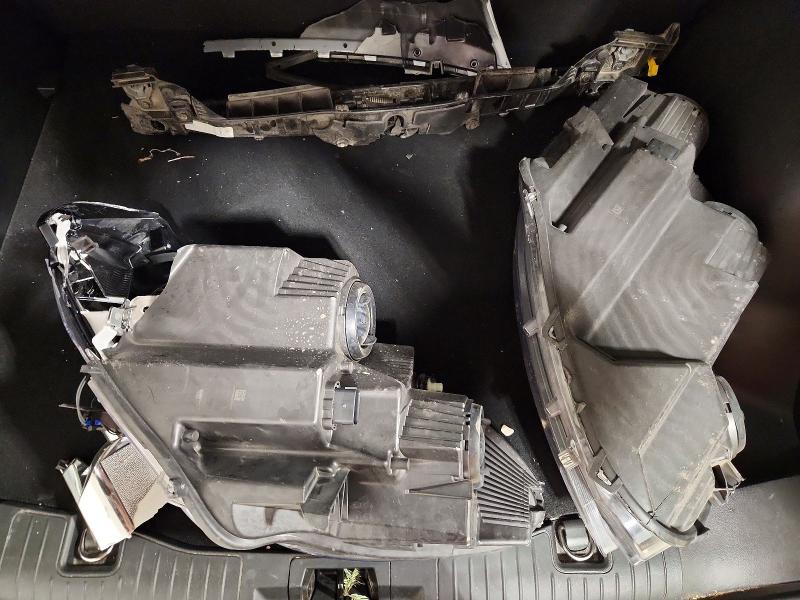 Photo 13 from auction – 2022 FORD ESCAPE SEL with VIN 1FMCU9H67NUB13941