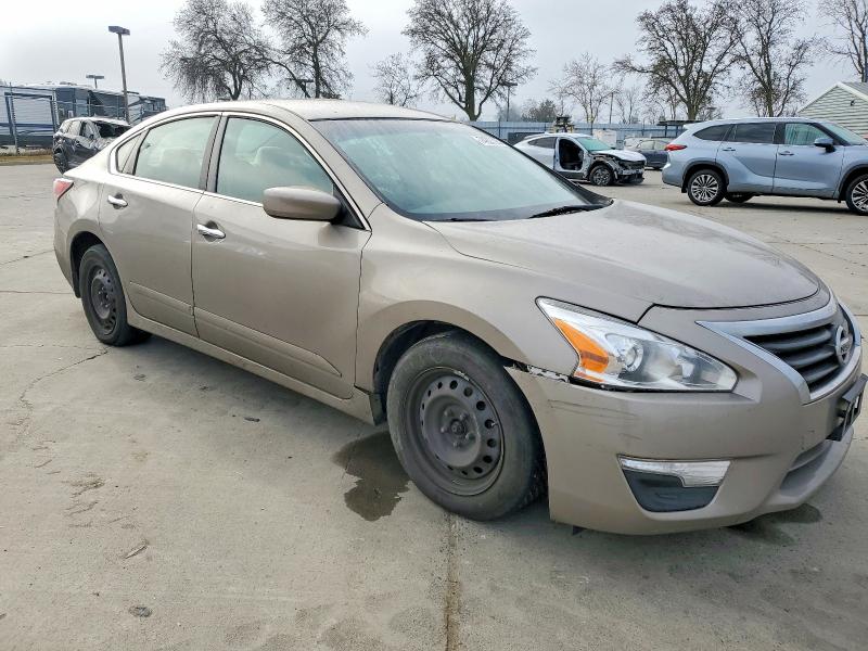 Photo 4 from auction – 2014 NISS ALTIMA with VIN 1N4AL3AP0EN355307