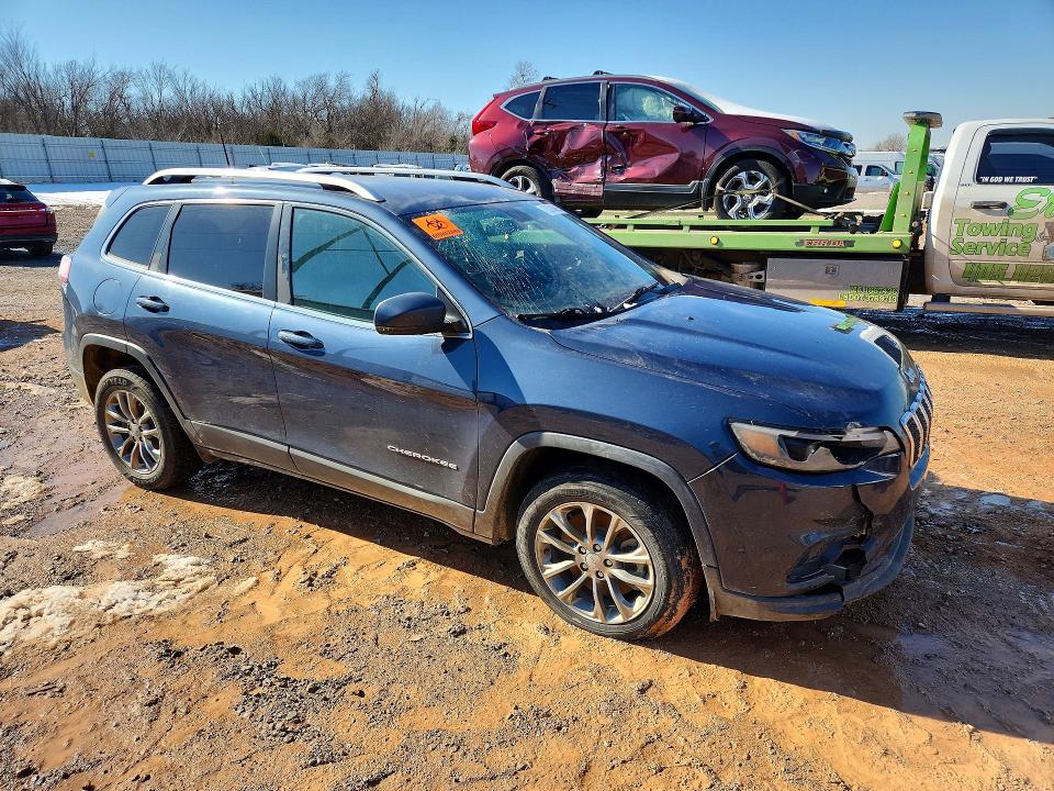 Photo 4 from auction – 2019 JEEP CHEROKEE L with VIN 1C4PJLLB2KD428688