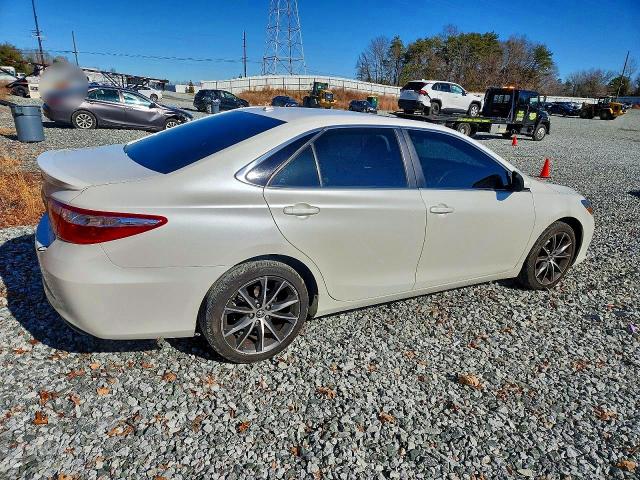 Photo 3 from auction – 2017 TOYOTA CAMRY LE with VIN 4T1BF1FK0HU337760