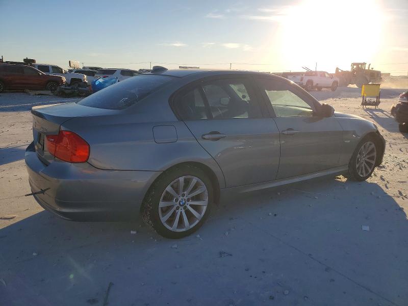 Photo 3 from auction – 2011 BMW 328 I with VIN WBAPH7G50BNN04178