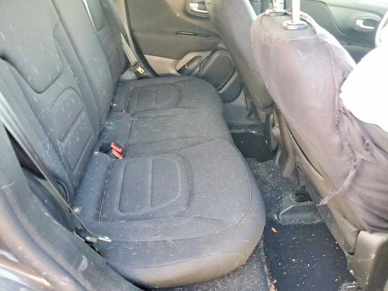 Photo 10 from auction – 2021 JEEP RENEGADE with VIN ZACNJCBB5MPM48878