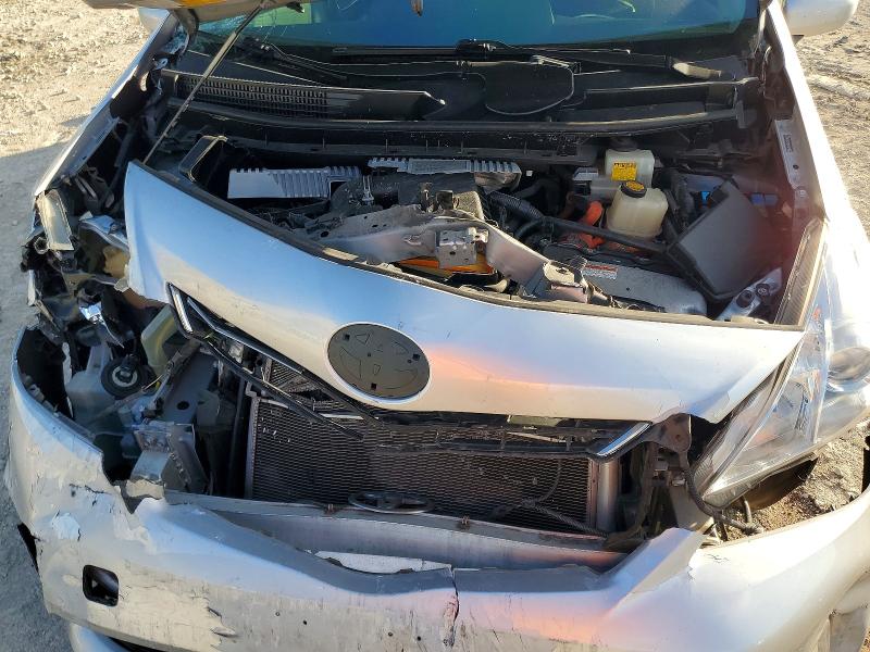 Photo 11 from auction – 2012 TOYOTA PRIUS V with VIN JTDZN3EU2C3062170