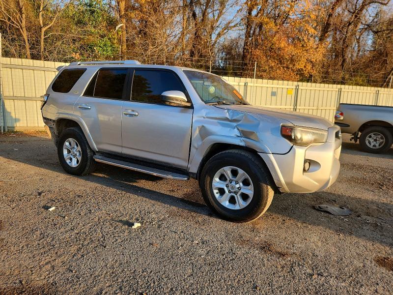 Photo 4 from auction – 2016 TOYOTA 4RUNNER with VIN JTEZU5JR4G5110743