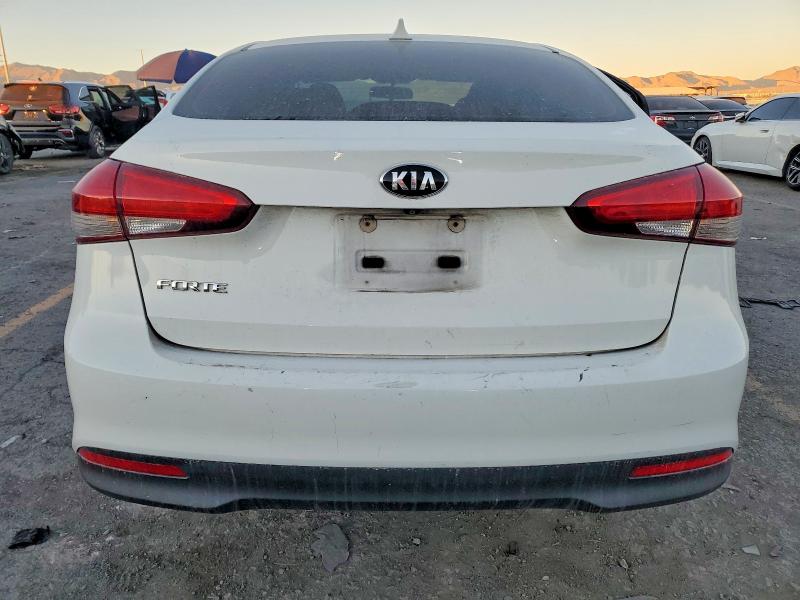 Photo 6 from auction – 2018 KIA FORTE with VIN 3KPFK4A72JE281542