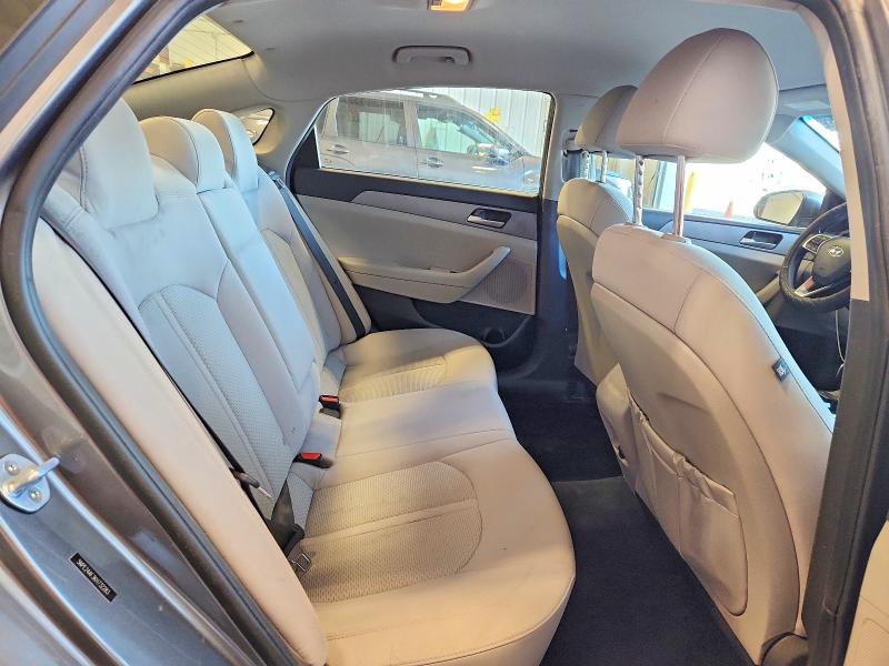 Photo 10 from auction – 2019 HYUNDAI SONATA with VIN 5NPE24AF3KH732283