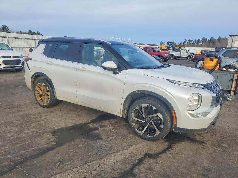 Photo 4 from auction – 2023 MITSUBISHI OUTLANDER with VIN JA4J3VA80PZ039331