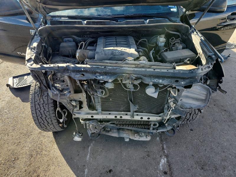 Photo 11 from auction – 2016 TOYOTA TUNDRA CRE with VIN 5TFDW5F13GX541977