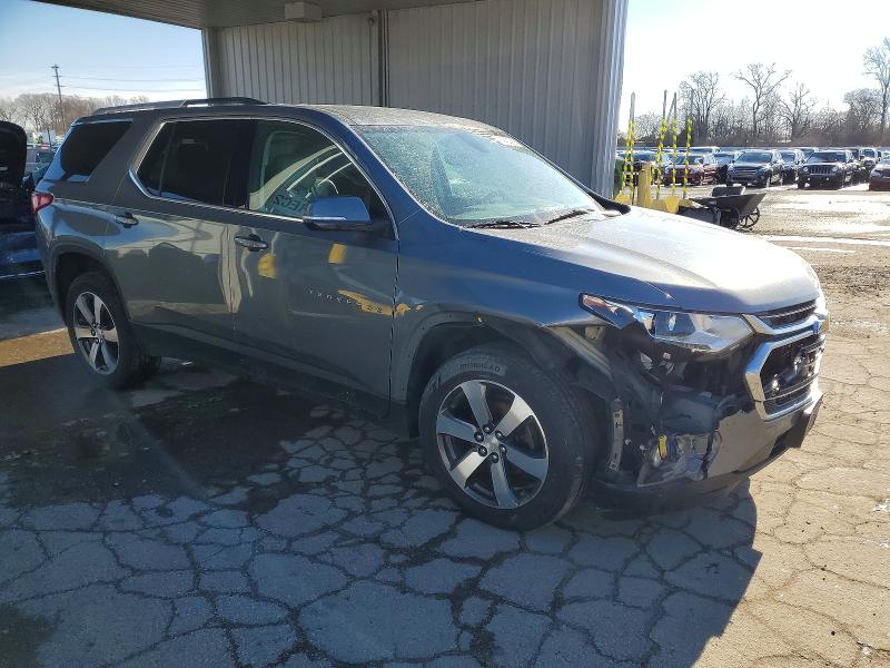 Photo 4 from auction – 2018 CHEVROLET TRAVERSE L with VIN 1GNERHKW1JJ186193