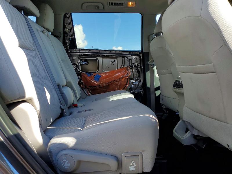 Photo 10 from auction – 2016 TOYOTA HIGHLANDER with VIN 5TDZKRFH5GS186449