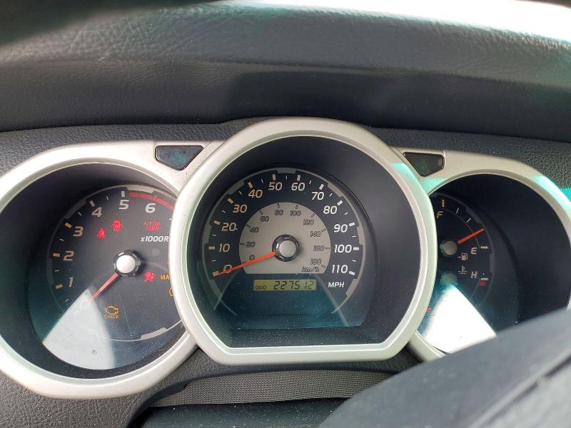 Photo 9 from auction – 2004 TOYOTA 4RUNNER SR with VIN JTEBT14R340045272