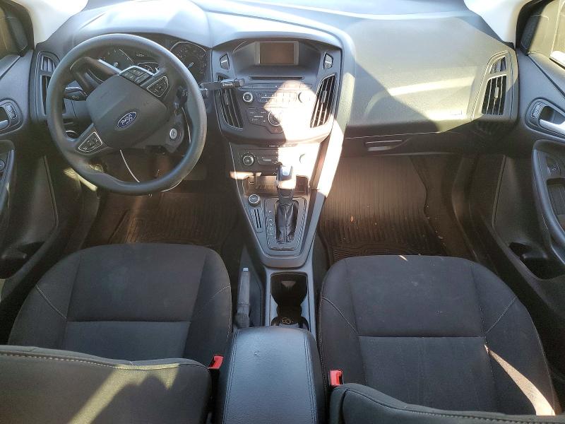 Photo 8 from auction – 2015 FORD FOCUS SE with VIN 1FADP3F29FL233590