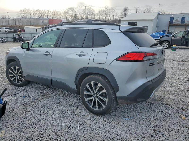 Photo 2 from auction – 2022 TOYOTA COROLLA CR with VIN 7MUDAAAG3NV036193