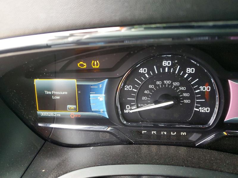 Photo 9 from auction – 2015 LINCOLN NAVIGATOR with VIN 5LMJJ3JT8FEJ00623