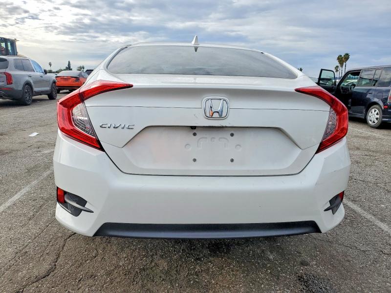 Photo 6 from auction – 2017 HONDA CIVIC with VIN 19XFC2F7XHE001323