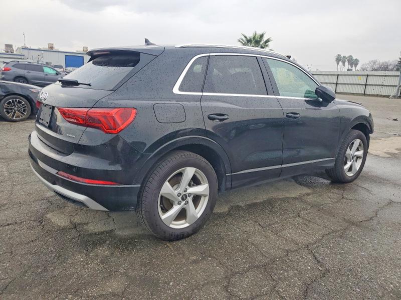 Photo 3 from auction – 2022 AUDI Q3 with VIN WA1AUCF35N1034782