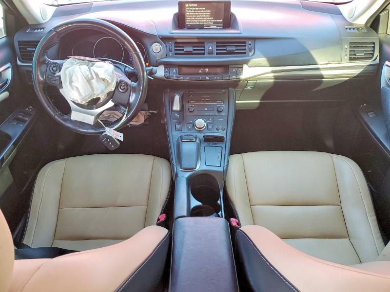 Фото 8 с аукциона – 2015 LEXUS CT 200 с VIN JTHKD5BH9F2244691