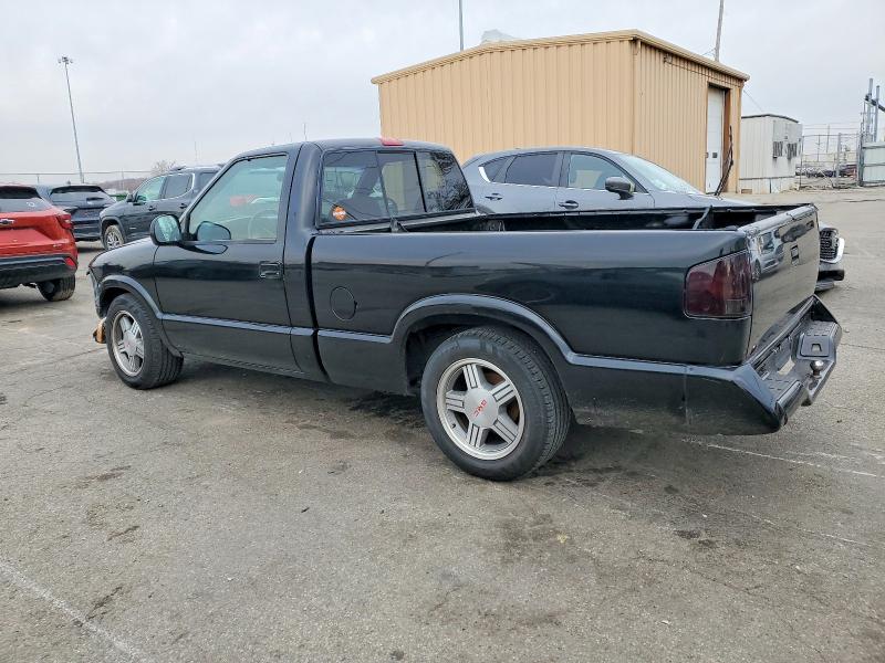 Photo 2 from auction – 1996 GMC SONOMA with VIN 1GTCS14X5T8529681