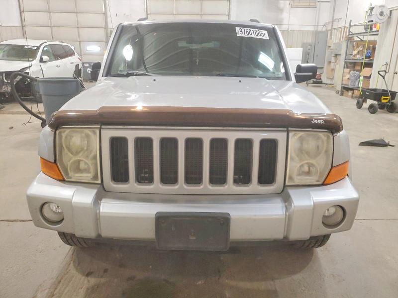Photo 5 from auction – 2006 JEEP COMMANDER with VIN 1J8HG48K66C300573