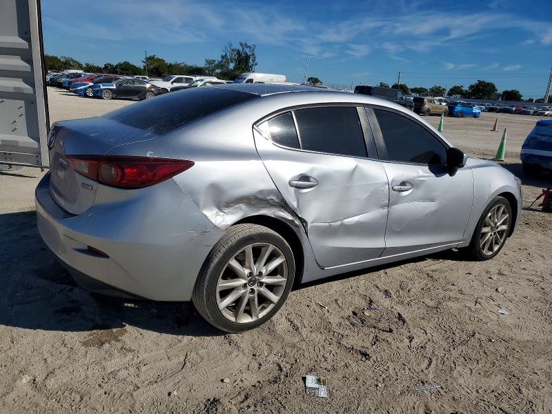 Photo 3 from auction – 2017 MAZDA 3 TOURING with VIN 3MZBN1V73HM104039
