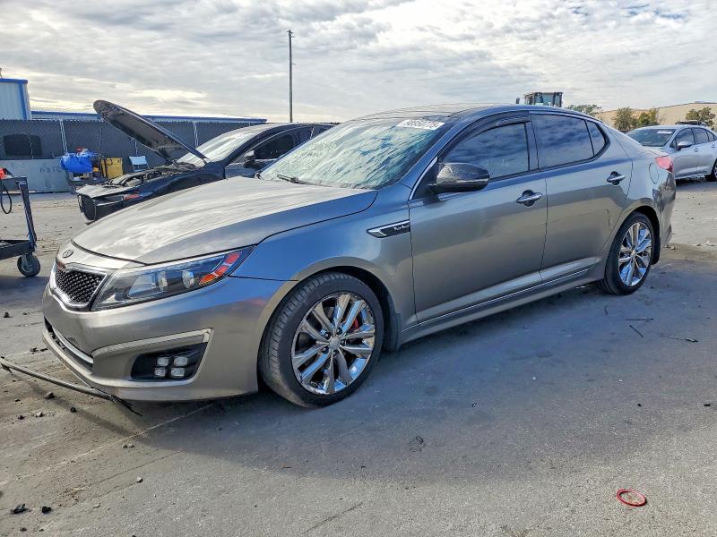 KIA OPTIMA 2015 with VIN 5XXGR4A63FG511577 - Photo from auction