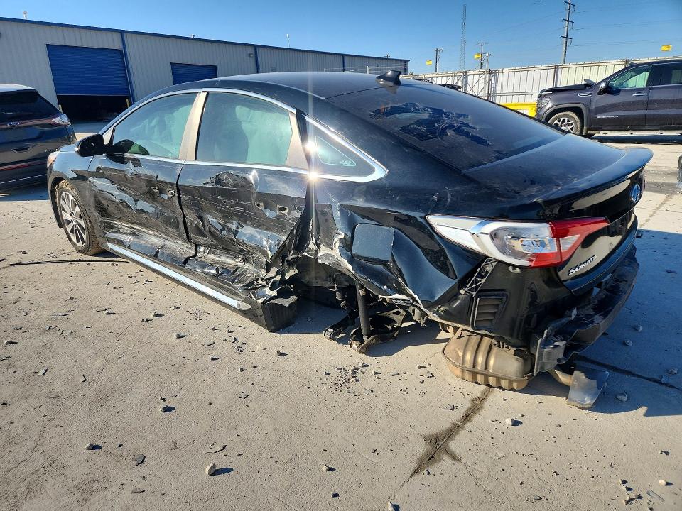 Photo 2 from auction – 2015 HYUNDAI SONATA SPO with VIN 5NPE34AF0FH108248