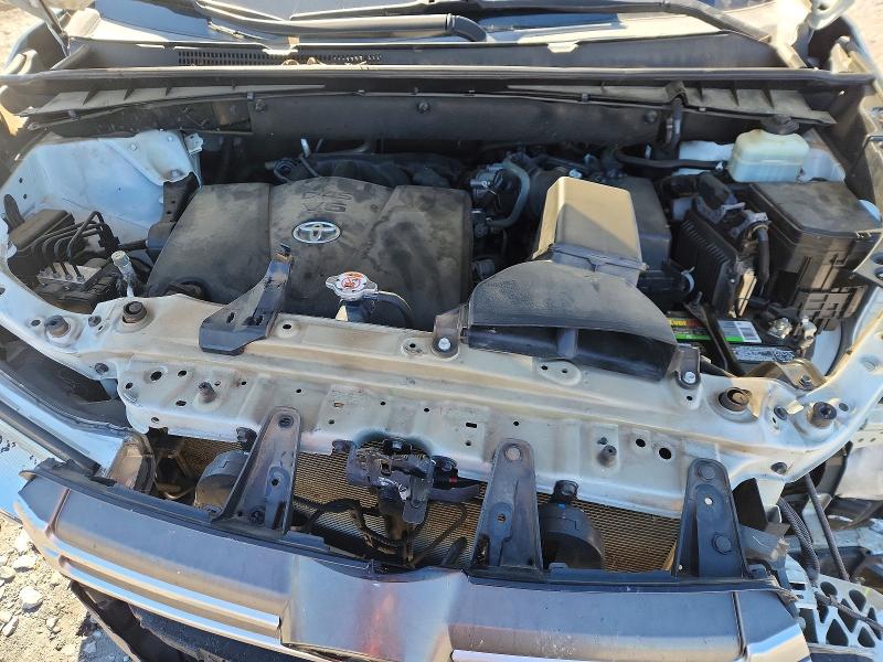 Photo 12 from auction – 2018 TOYOTA HIGHLANDER with VIN 5TDKZRFH7JS542176