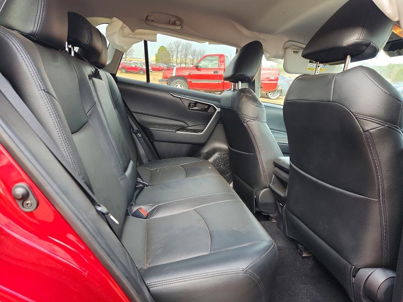 Photo 11 from auction – 2020 TOYOTA RAV4 with VIN 2T3H1RFV5LC075477