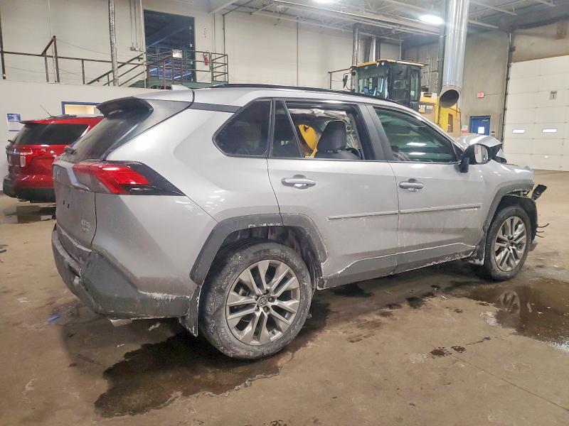 Photo 3 from auction – 2024 TOYOTA RAV4 XLE P with VIN 2T3A1RFV8RC417935