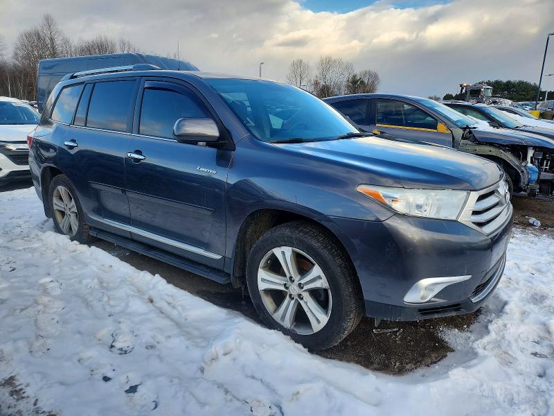 Photo 4 from auction – 2011 TOYOTA HIGHLANDER with VIN 5TDDK3EH0BS081870