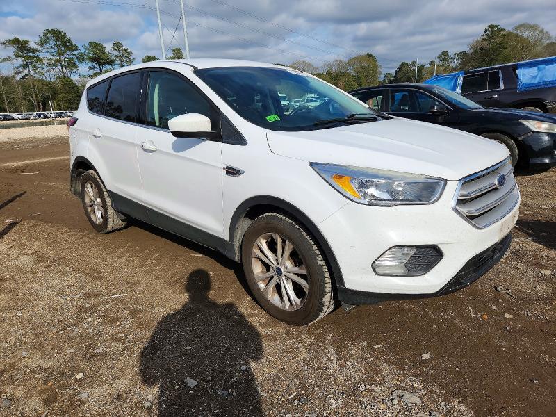 Photo 4 from auction – 2019 FORD ESCAPE with VIN 1FMCU0GD5KUB80819