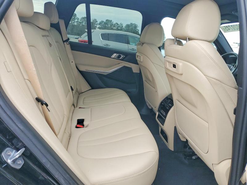 Photo 11 from auction – 2019 BMW X5 with VIN 5UXCR6C5XKLL53021
