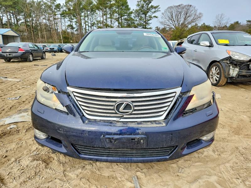 Photo 5 from auction – 2011 LEXUS LS 460 with VIN JTHCL5EF3B5009133