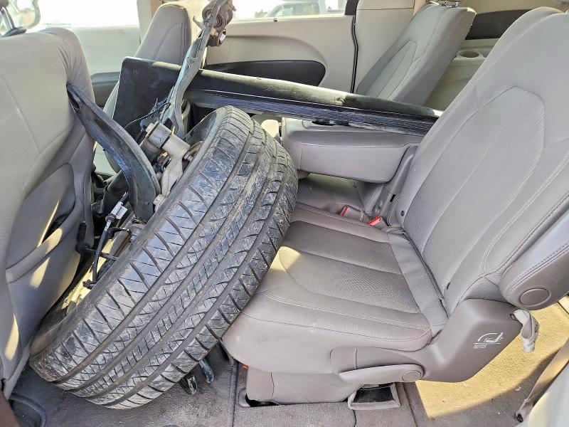 صورة رقم 10 من المزاد - 2018 CHRYSLER PACIFICA T مع VIN 2C4RC1FG1JR292824