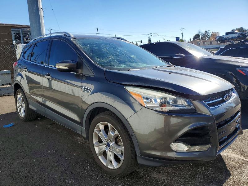 Photo 4 from auction – 2016 FORD ESCAPE with VIN 1FMCU0J97GUC59887