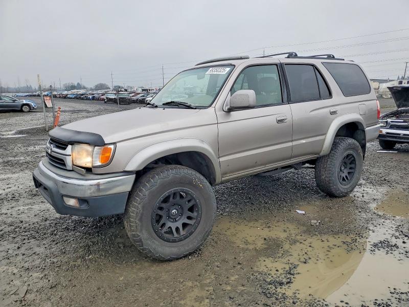 TOYOTA 4RUNNER SR 2002 with VIN JT3HN86R720389204 - Photo from auction