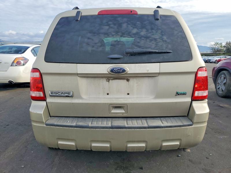 Photo 6 from auction – 2011 FORD ESCAPE with VIN 1FMCU0DG0BKB91463